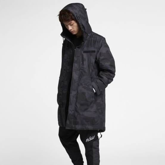 NIKE ナイキ NSW シンセティックフィルタJKT AA8860-475 ネイビー迷彩 M_画像2