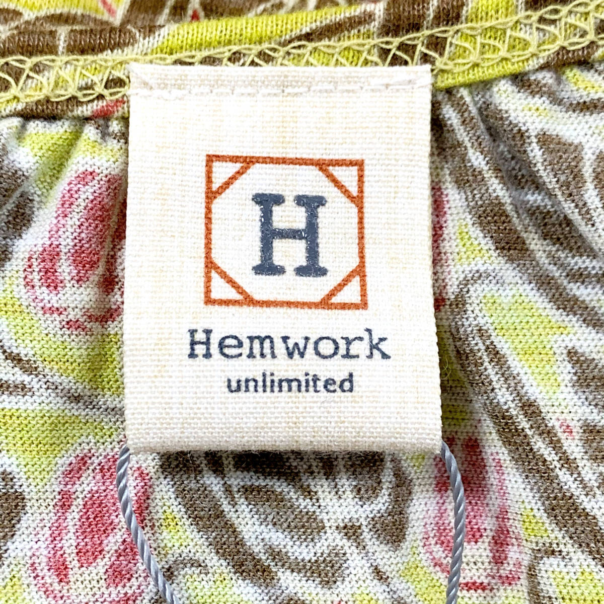  new goods * Hemwork Hem Work * cut and sewn total pattern T-shirt long T design pull over thin crew neck ethnic peace pattern Asian plant 