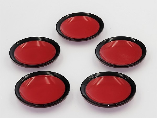 赤と黒　川中島カラー　三寸皿　５枚セット　新品_画像1