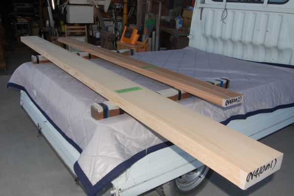 木曽桧　ヒノキ（天然材） と吉野杉 2本で48400円 角材　材木　新品