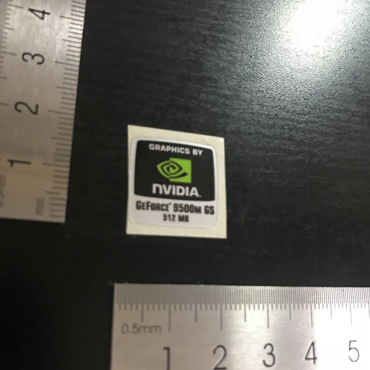 NVIDIA GEFORCE 8500m GS 512MBエンブレムシールロゴグラフィック@2496_画像1