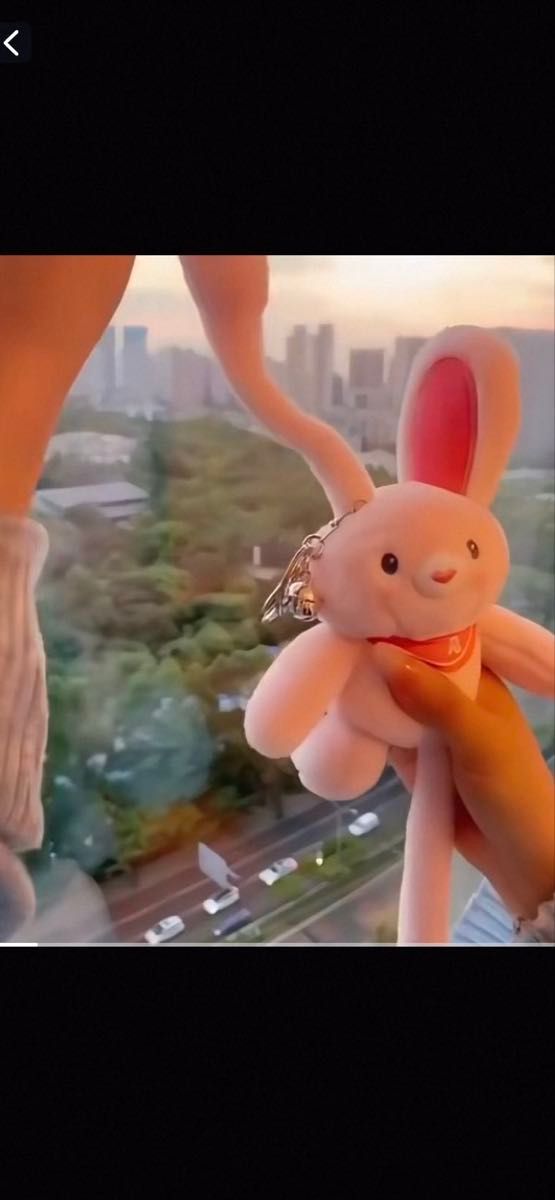 ふわふわピンクうさぎ***伸びる耳と足がかわいい***キーホルダー付き
