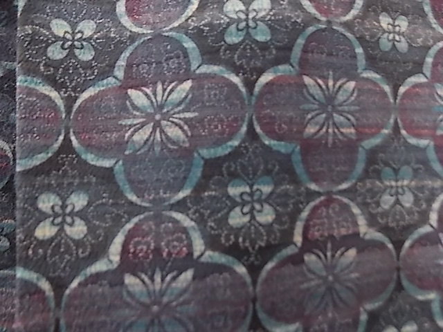 きもの今昔１６９０　小紋きもの　正絹袷　板木染のような梅の花の図案にブルー色をかけた　未使用に近い　身丈１５７ｃｍ_画像6