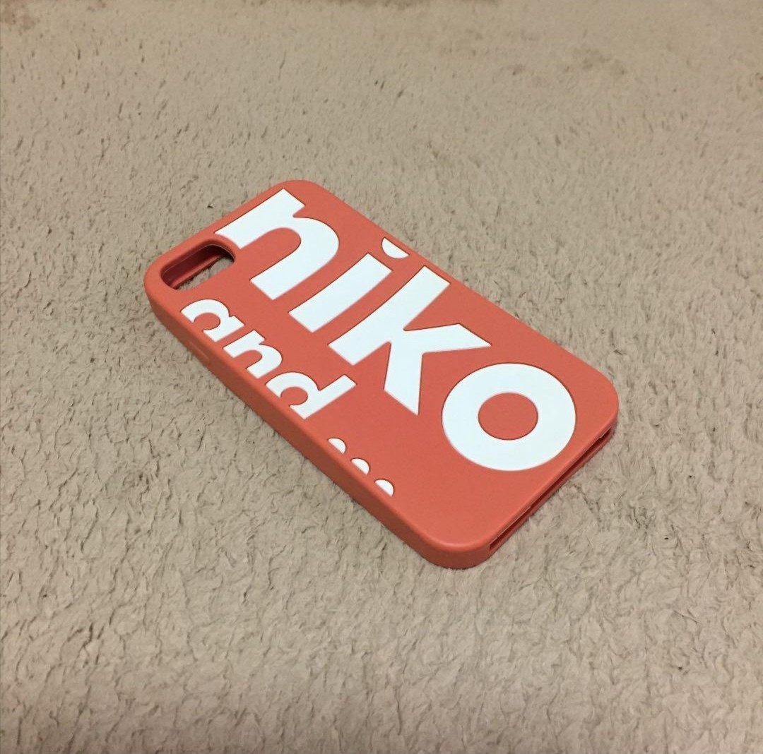Paypayフリマ Niko And ニコアンド Iphone用 スマホケース シリコン製 Paypayフリマ Niko And ニコアンド Iphone用 スマホケース シリコン製