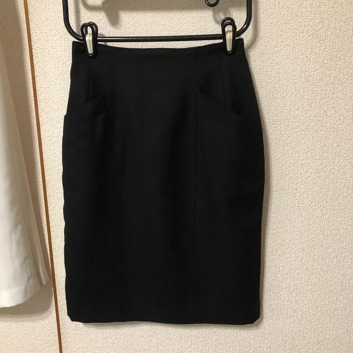 【美品・高級ウール100％ 】タイトスカート　サイズM  ウエスト　63cm 