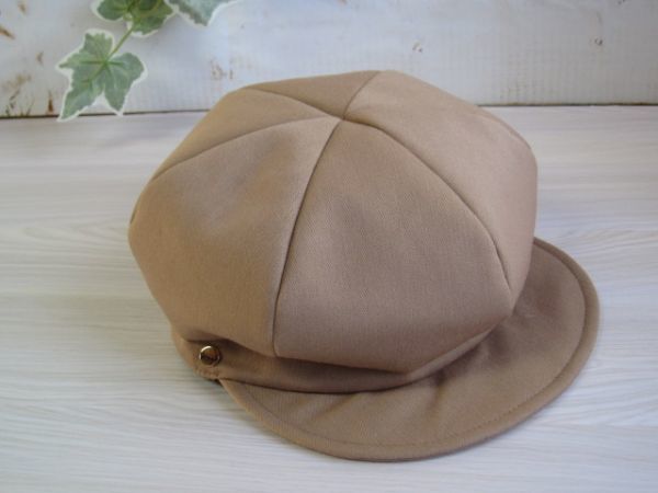 DRESKIP ドレスキップ キャスケット 帽子 キャップ 婦人帽子 女性もの レディース 光沢ある素材 サイズ調整可能 ライトベージュ ハンチング_画像1
