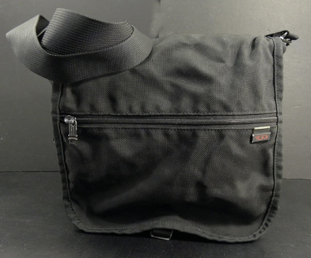 在庫僅少】 トゥミ 黒 ナイロン 2651D3 フラップ ショルダー TUMI