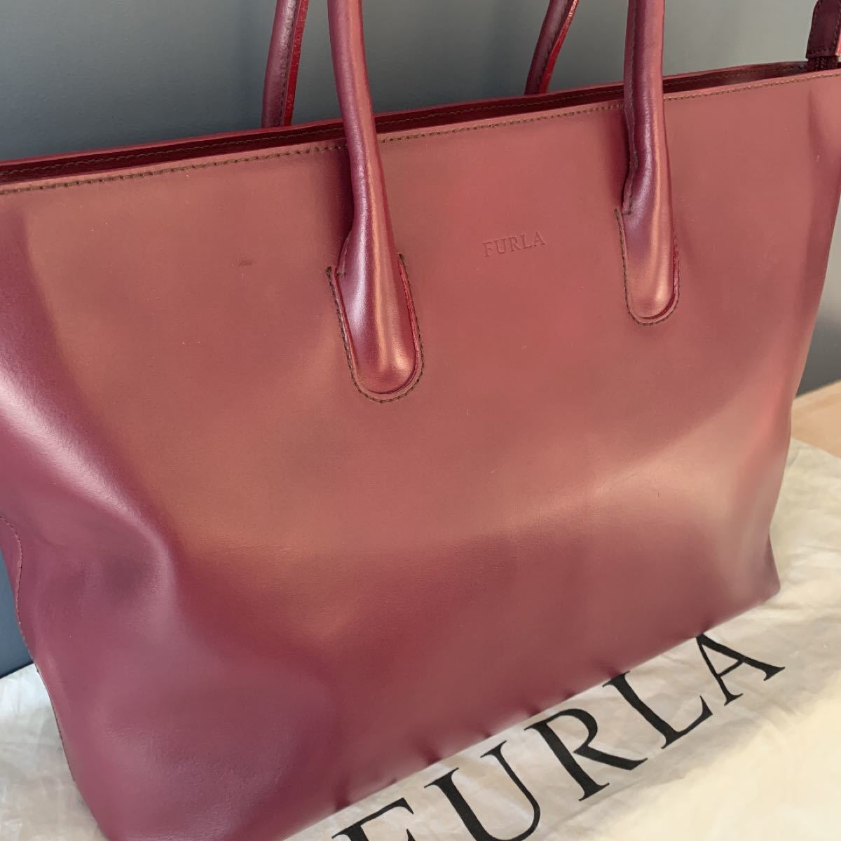【A4対応・イタリア製】◆ FULRA(フルラ)  オールレザー ハンドバッグ◆