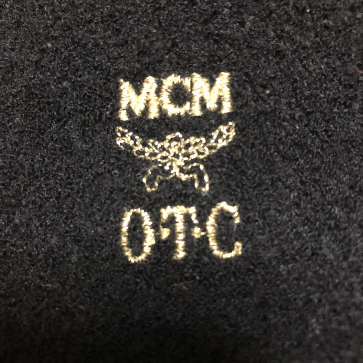 MCM OTC  сзади  юбка  ... золотой     лого   вышивание   , ...   ... венок   материал    A  линия  юбка /160/ черный 