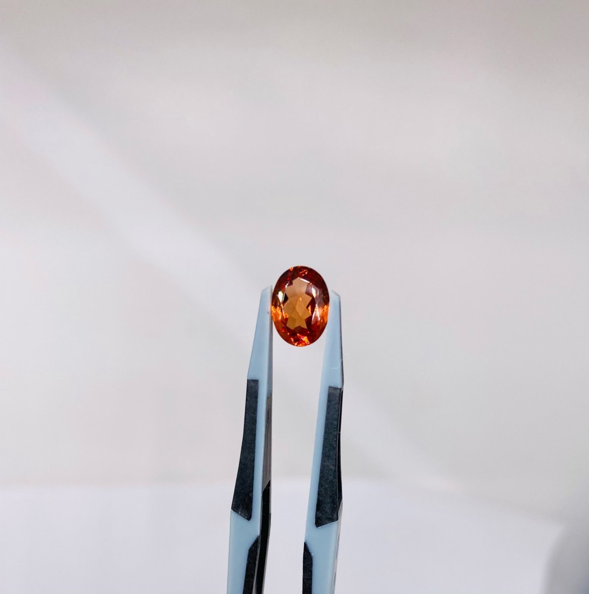 ☆マラヤガーネット系☆ピンキッシュオレンジカラー☆ ガーネット2.266ct サイズ9.32×6.88mm GemGradingSystemJapanソーティング付き