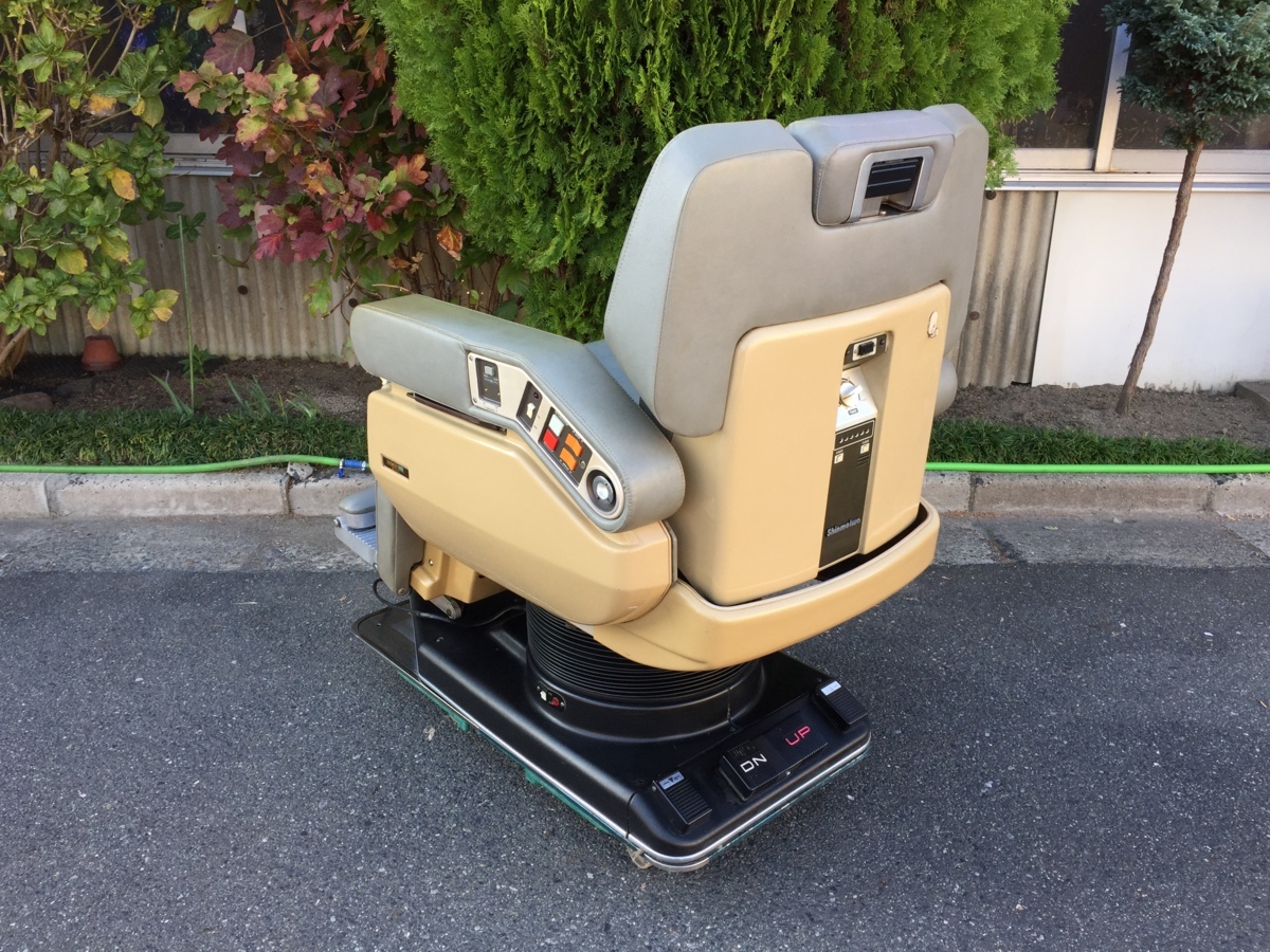 ビンテージ【新明和 電動理髪椅子 BC-3703 シャンプーチェア 多機能バーバーチェア 昇降椅子 床屋 レトロフューチャー 動作快調】K11144 2