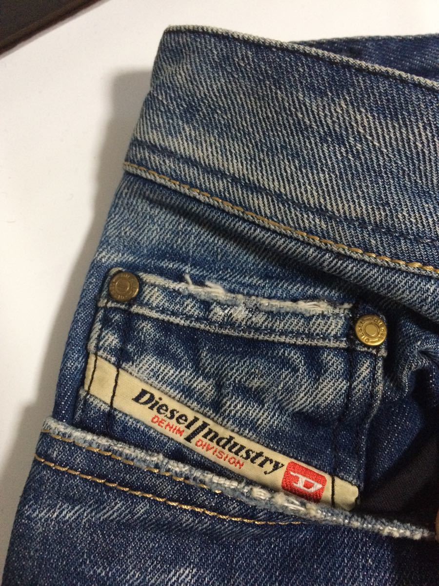 W27 ディーゼル LEVAN ダメージ加工 ジーンズ デニムパンツ DIESEL ブルージーンズ デニム DENIM ヴィンテージ 加工 ジーンズ　jeans_画像3