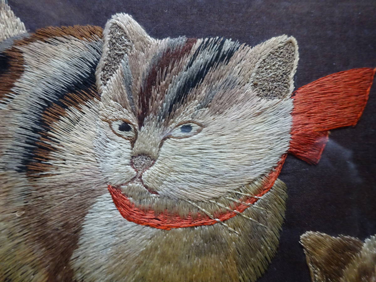 昭和レトロ/手刺繍の可愛い二匹の猫　木額入り_画像7