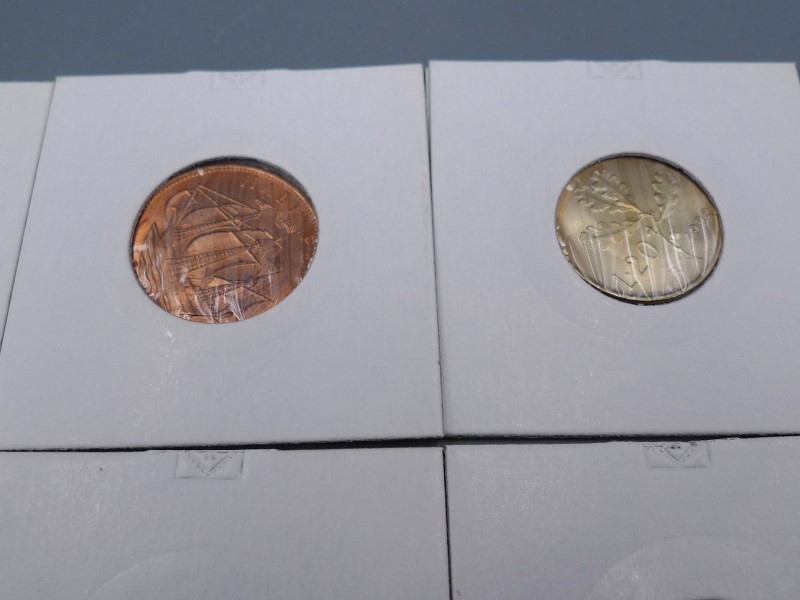ヤフオク 世界貨幣12枚 硬貨 リトアニア オランダ イギリ