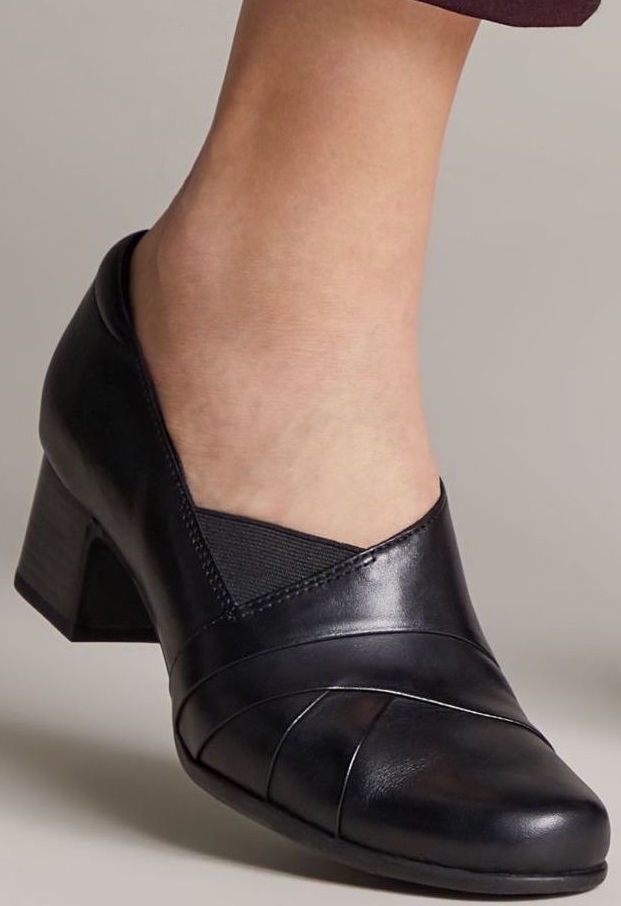 ヤフオク! - 送料無料 Clarks 26cm パンプス ブラック 黒 レ...