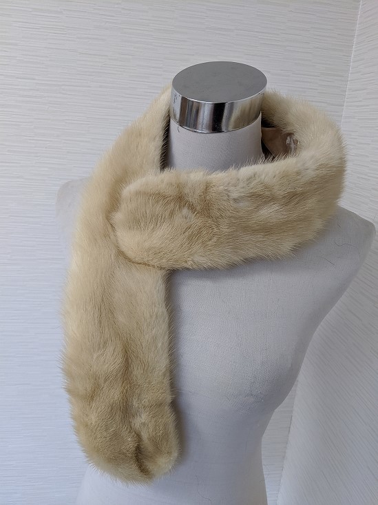 [ free shipping ]A080paro rumen pearl violet ho mo sapphire beige cream mink fur muffler Thai tippet 