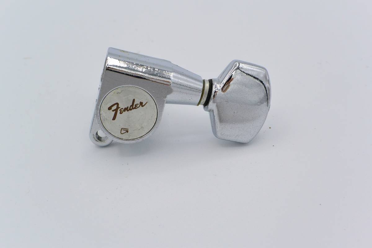 Fender Japan　Fiesta　ペグ　右利き用の片側6連タイプ　1980年代？　Gotoh　単品 美品！ 洗浄・簡易クリーニング済み！ レア！ #1-1-3_画像1