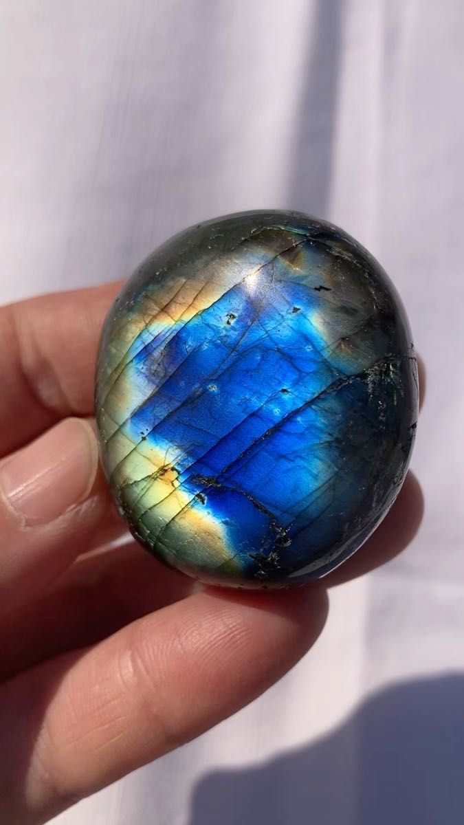 特价・訳あり 青光ラブラドライト 原石 握り石 天然石 55g 91991004