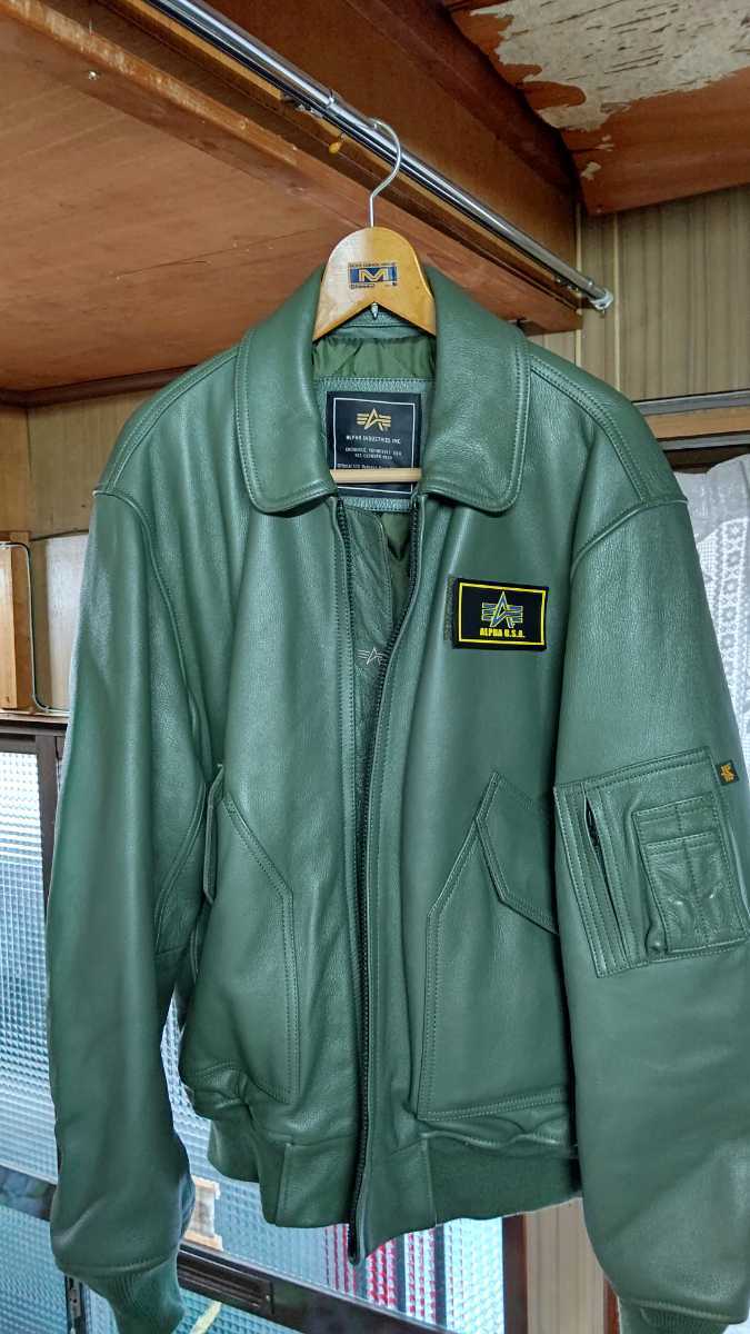 ALPHA U.S.A KNOXVILLE.TN CWU-45/P JKT サイズXL グリーン色　中古品_画像1