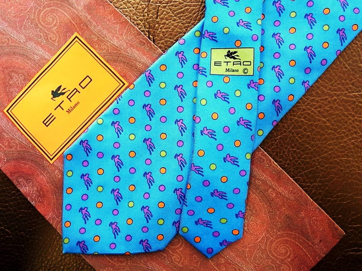 №r2829 美品 ＥＴＲＯ エトロ 総ロゴ 超定番 ペガサス 2022年のクリスマス ネクタイ 柄