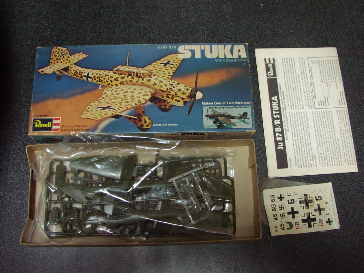 Revell 1/72 Ju 87 B/R STUKA プラモデル_説明書黄ばみ