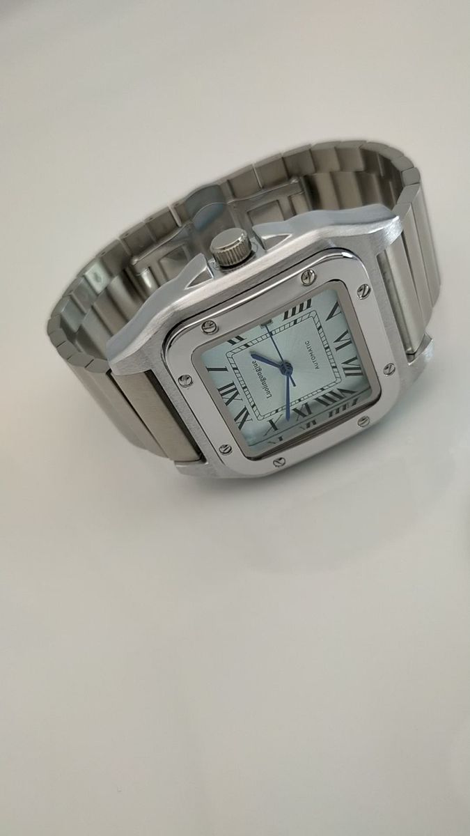 オーラ漂う待望の機械式スクエアモデル/180g超えの圧倒的重厚感【自動巻き/新品】裏スケ 日付 耐衝撃構造 スカイブルー/単連ss