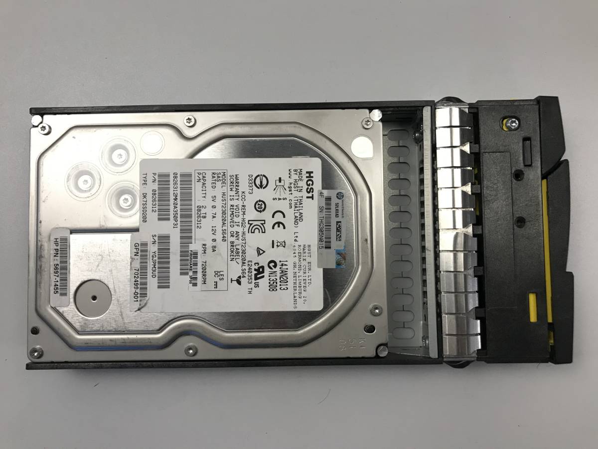 【中古パーツ】HGST HUS723020ALS640 3.5インチ 7.2K SAS 7.2Kハードディスク マウンタ付き 2TB HDD 正常/健康品(在庫17台)　■SAS-12_画像1