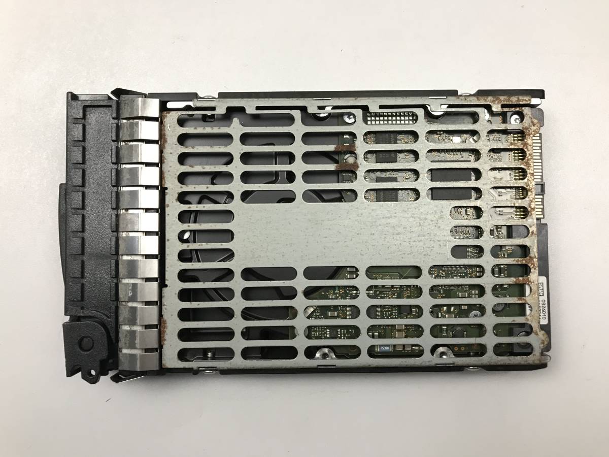 【中古パーツ】 HP EF0300FATFD 3.5インチ SAS 1.5K 517350-001 ハードディスク マウンタ付き 300GB HDD 正常/健康品 ■SAS-95_画像2