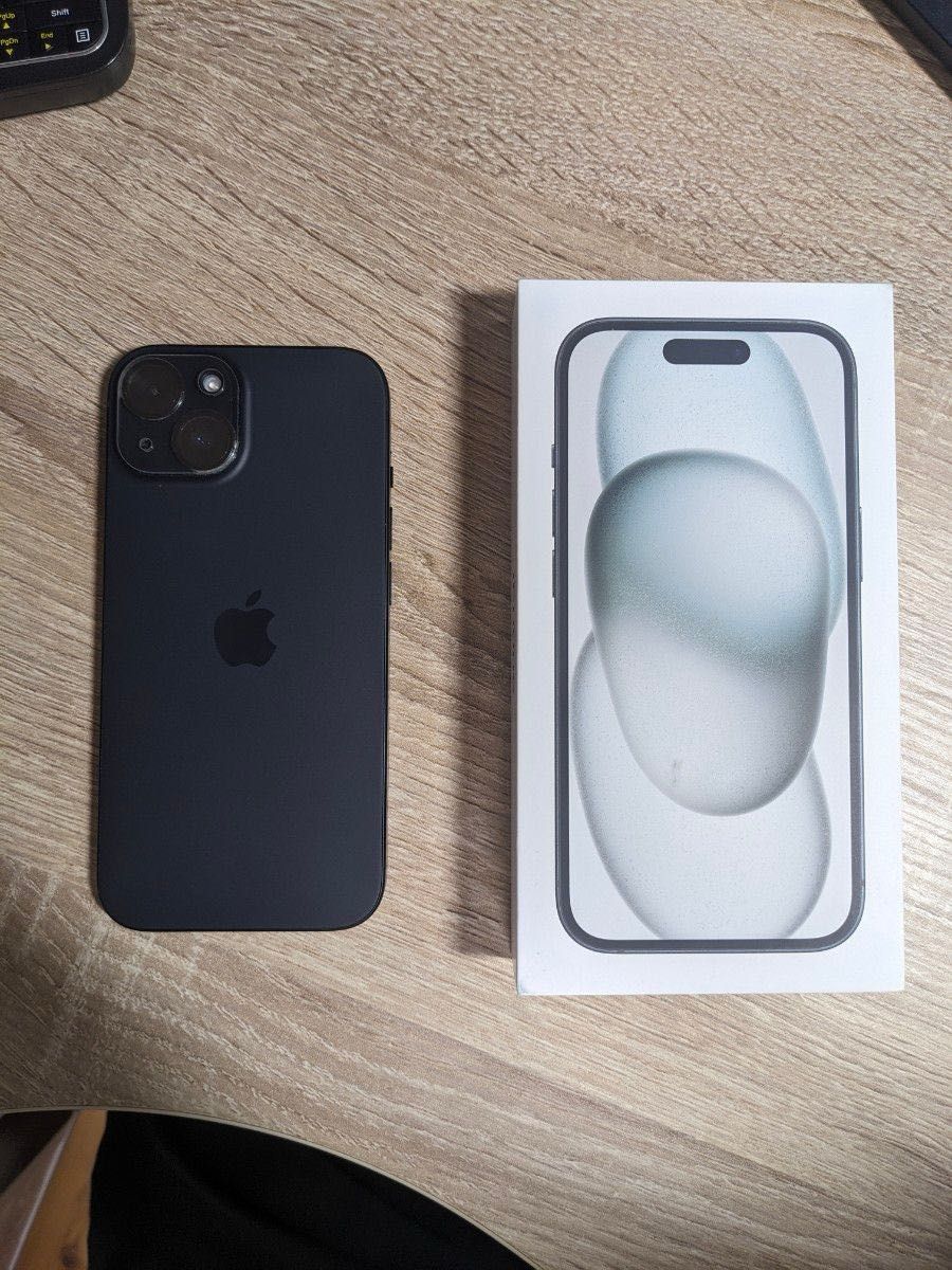 iPhone 15 ブラック 128GB
