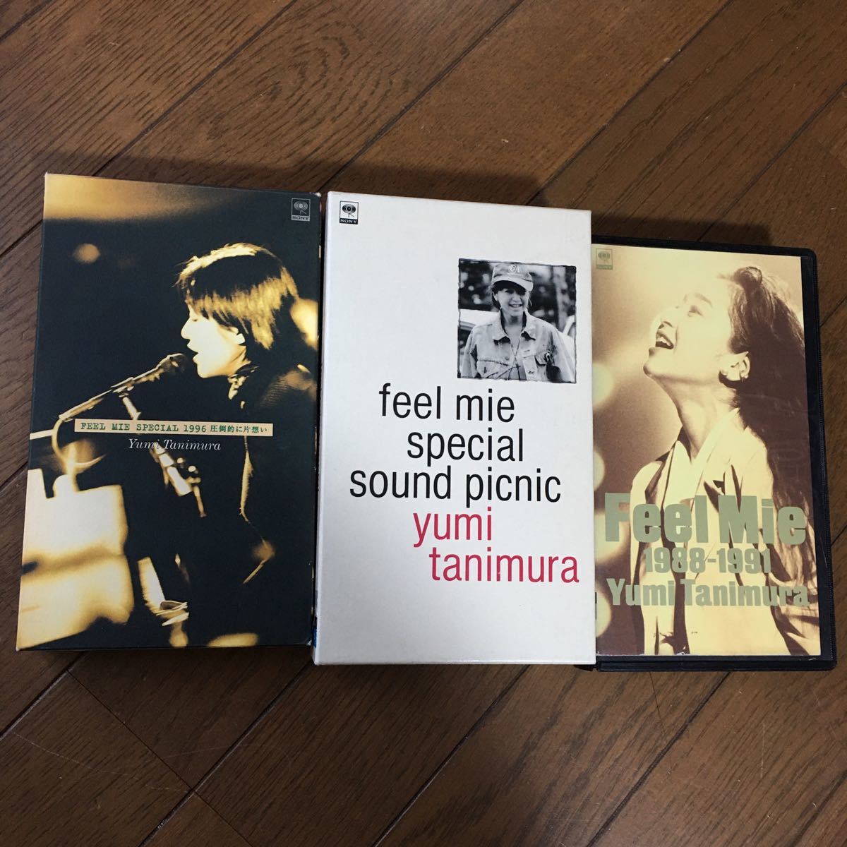 Набор видео Yumi Tanimura 3 FEEL MIE 1988-1991, FEEL MIE SPECIAL SOUND PICNIC, FEEL MIE SPECIAL 1996 В подавляющем большинстве случаев безответная любовь
