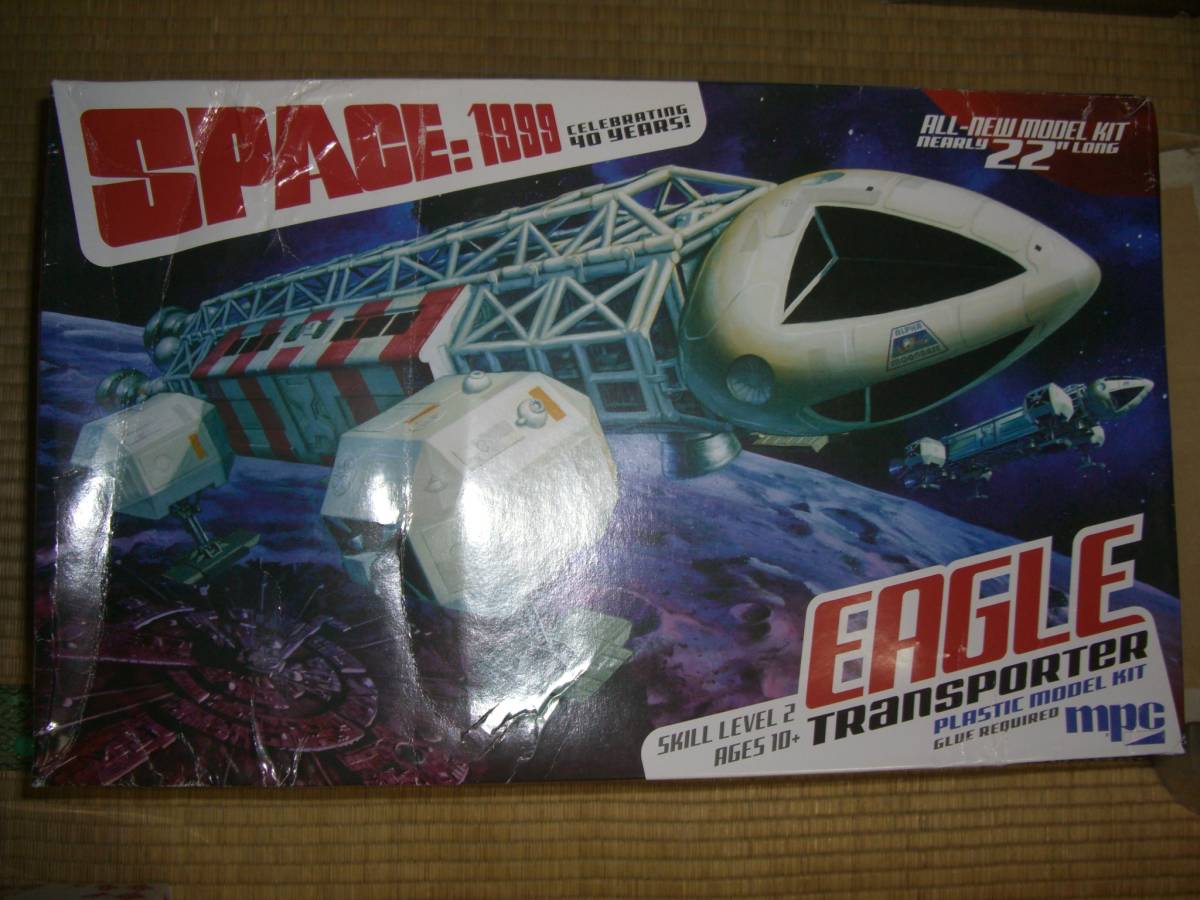 1/48 スペース1999 イーグル・トランスポーター 箱潰れ痛み 1/48 スペース1999 イーグル・トランスポーター 箱潰れ痛み