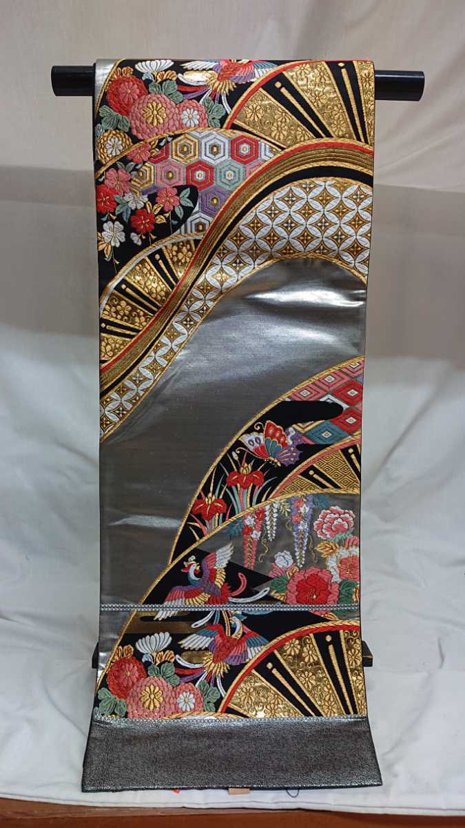 好きに 銀・黒系 扇面文様 56 袋帯 新品 未仕立 西陣 レンタル用に 無地等の袋帯です 附下げ 振袖 訪問着 留袖 色留袖 未使用 未仕立て 好きに 銀・黒系 扇面文様 56 袋帯 新品 未仕立 西陣 レンタル用に 無地等の袋帯です 附下げ 振袖 訪問着 留袖 色留袖 未使用 未仕立て