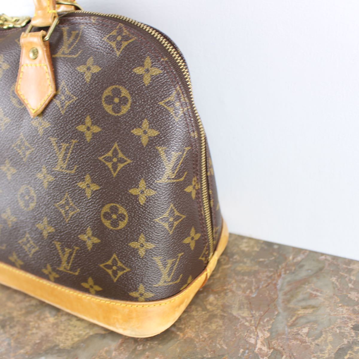 LOUIS VUITTON M51130 AR0989 MONOGRAM PATTERNED HAND BAG MADE IN FRANCE/ルイヴィトンアルマモノグラム柄ハンドバッグ