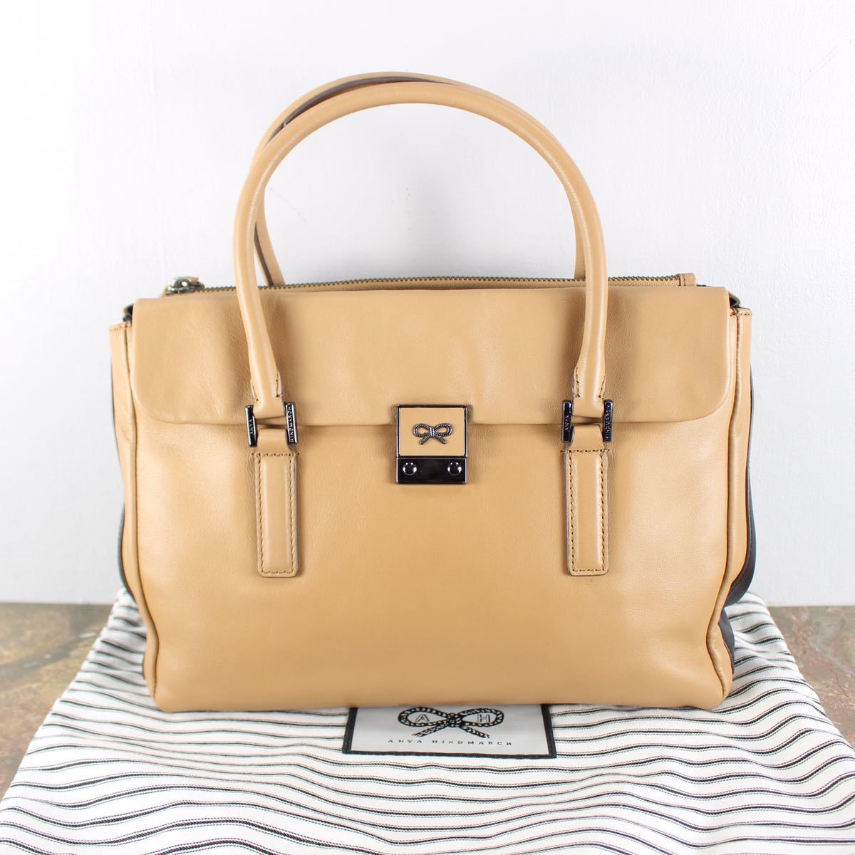 ANYA HINDMARCH BICOLOR LEATHER HAND BAG/ Anya Hindmarch bai цвет кожа ручная сумочка 