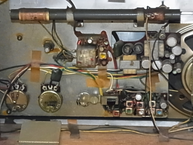 ♪ SONY 8F-36 solid staie 9 TRANSISTOR 希少ラジオもあるか ♪ SONY 8F-36 solid staie 9 TRANSISTOR 希少ラジオもあるか