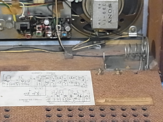 ♪ SONY 8F-36 solid staie 9 TRANSISTOR 希少ラジオもあるか ♪ SONY 8F-36 solid staie 9 TRANSISTOR 希少ラジオもあるか