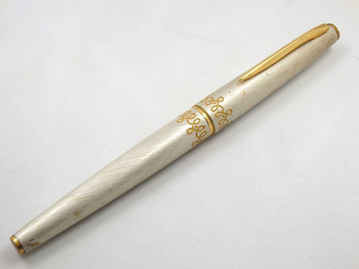 ★中古★PILOT パイロット 万年筆 / ペン先刻印 14K-585 ＜F＞ / OFG65157O_画像1