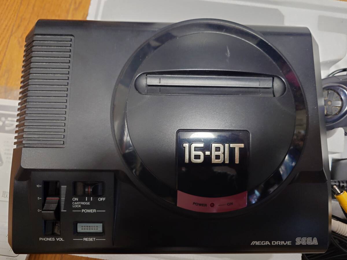 【ジャンク】SEGA メガドライブ本体 動作未確認_画像1