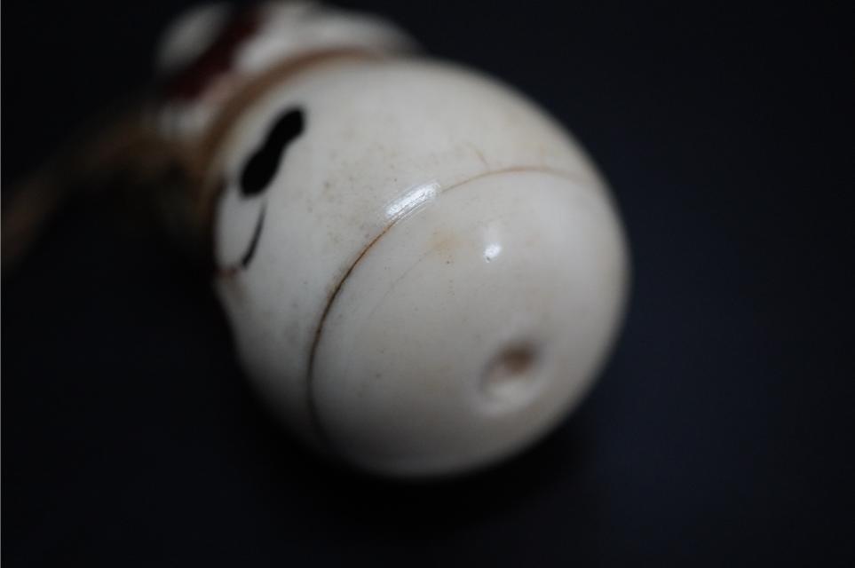 D5848-2 времена . предмет . зуб .. type netsuke 