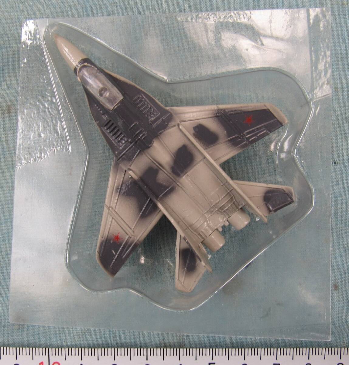 3,4.ミグ29ユーロジェットMig-29、マグダネル ダグラスAV-8B,ダイキャストモデル2箱、本来未使用、マスダヤスカイポケッター,箱9㎝角サイズ_画像2