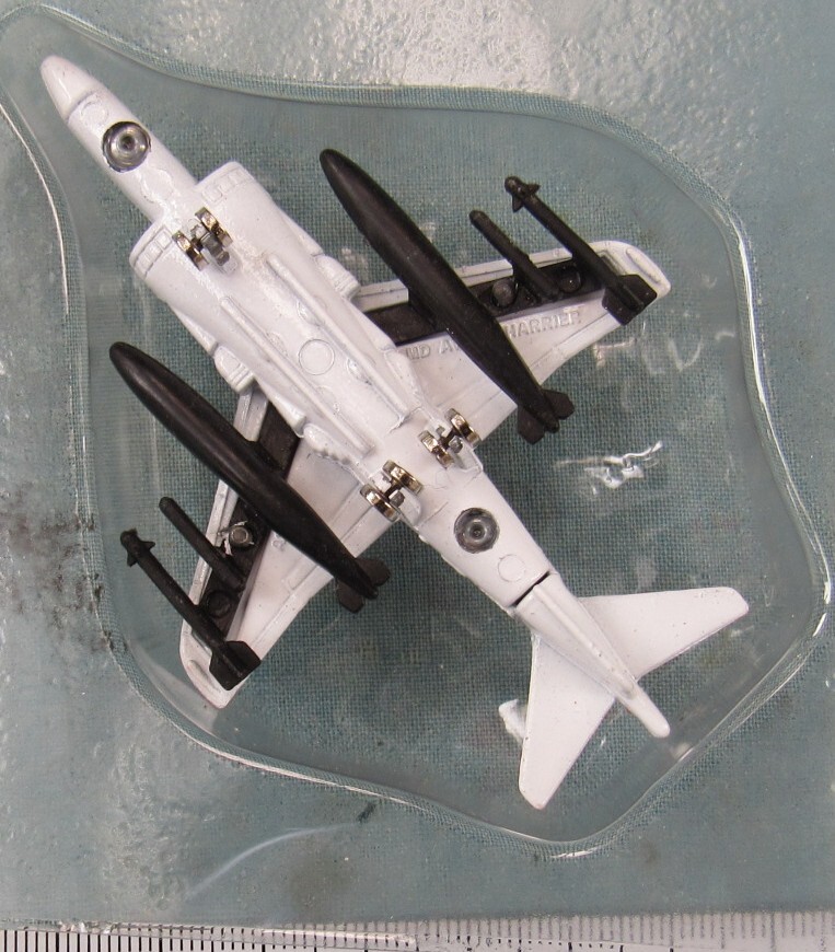 3,4.ミグ29ユーロジェットMig-29、マグダネル ダグラスAV-8B,ダイキャストモデル2箱、本来未使用、マスダヤスカイポケッター,箱9㎝角サイズ_画像6