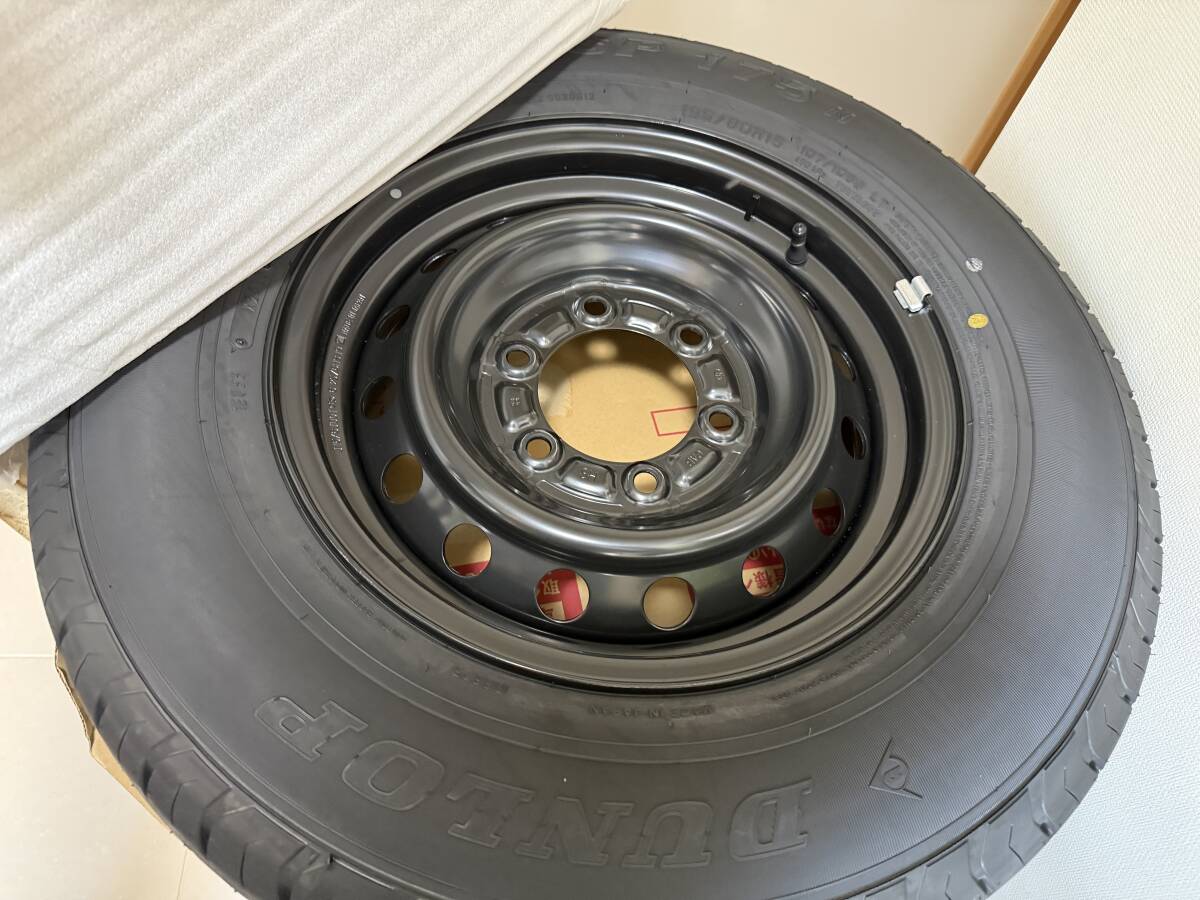 ★トヨタ純正★ハイエース純正タイヤ＆スチールホイールセット新車外し！_画像2