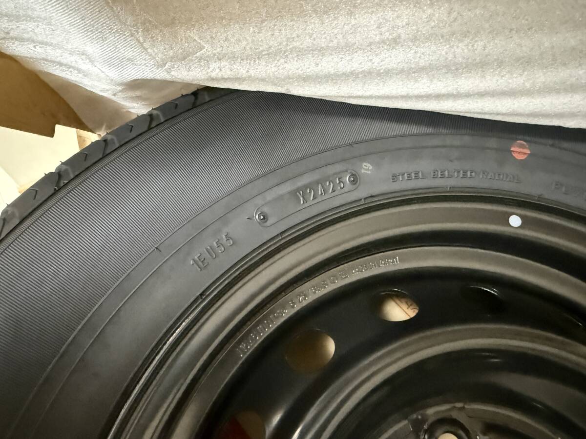 ★トヨタ純正★ハイエース純正タイヤ＆スチールホイールセット新車外し！_画像3