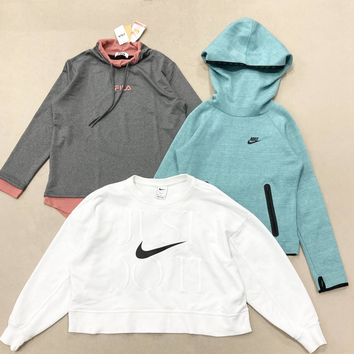 ★ スポーツブランド 29点 まとめ NIKE adidas asics Reebok Tシャツ トップス ボトムス ジャージ サイズMIX レディース 卸 現状品 5.68kg_画像2