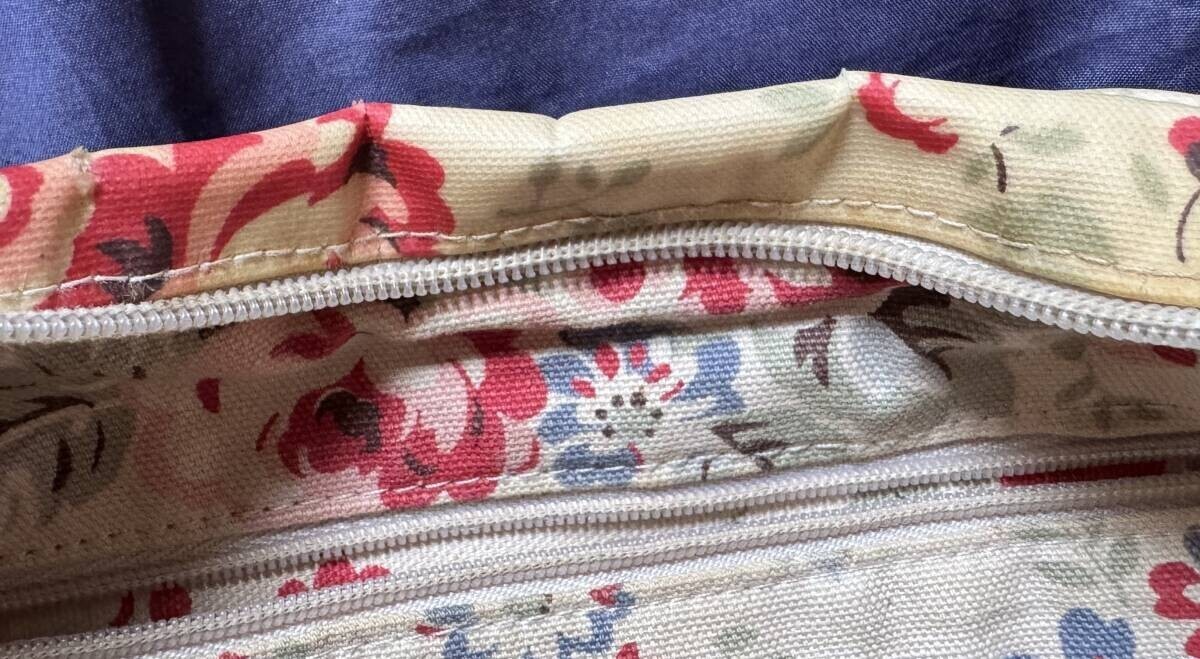 キャスキッドソン　ショルダーバッグ　花柄　中古品　シンプル　定番_画像2