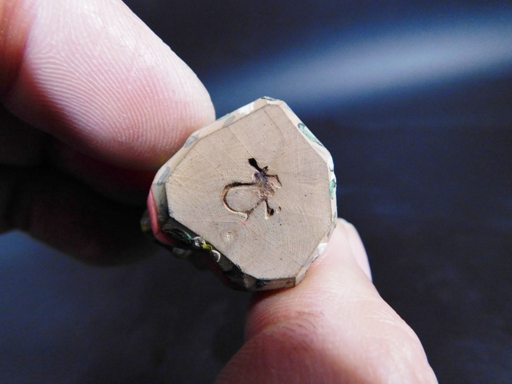  чай. дерево кукла netsuke цветок вдавлено .. кукла скульптура дерево гравюра сверху . Kiyoshi Izumi приятный .. Zaimei название товар замечательная вещь .. предмет чай no дерево кукла один меч гравюра .. предмет кейс для печати . затянуть шар Netsuke