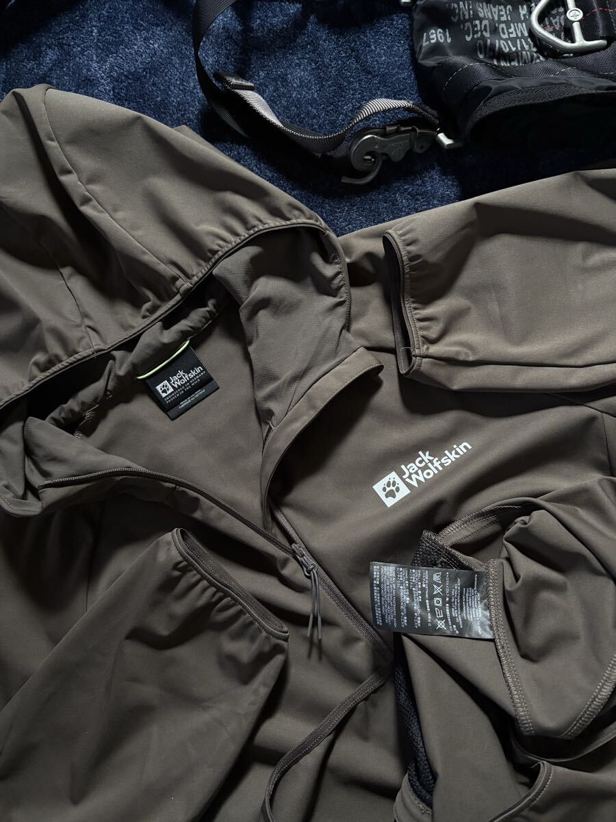 新品 定価17,600円 ジャックウルフスキン JackWolfskin フルジップ パーカージャケット アウター プレライトプロ ジャケット sizeM A60209A_画像2