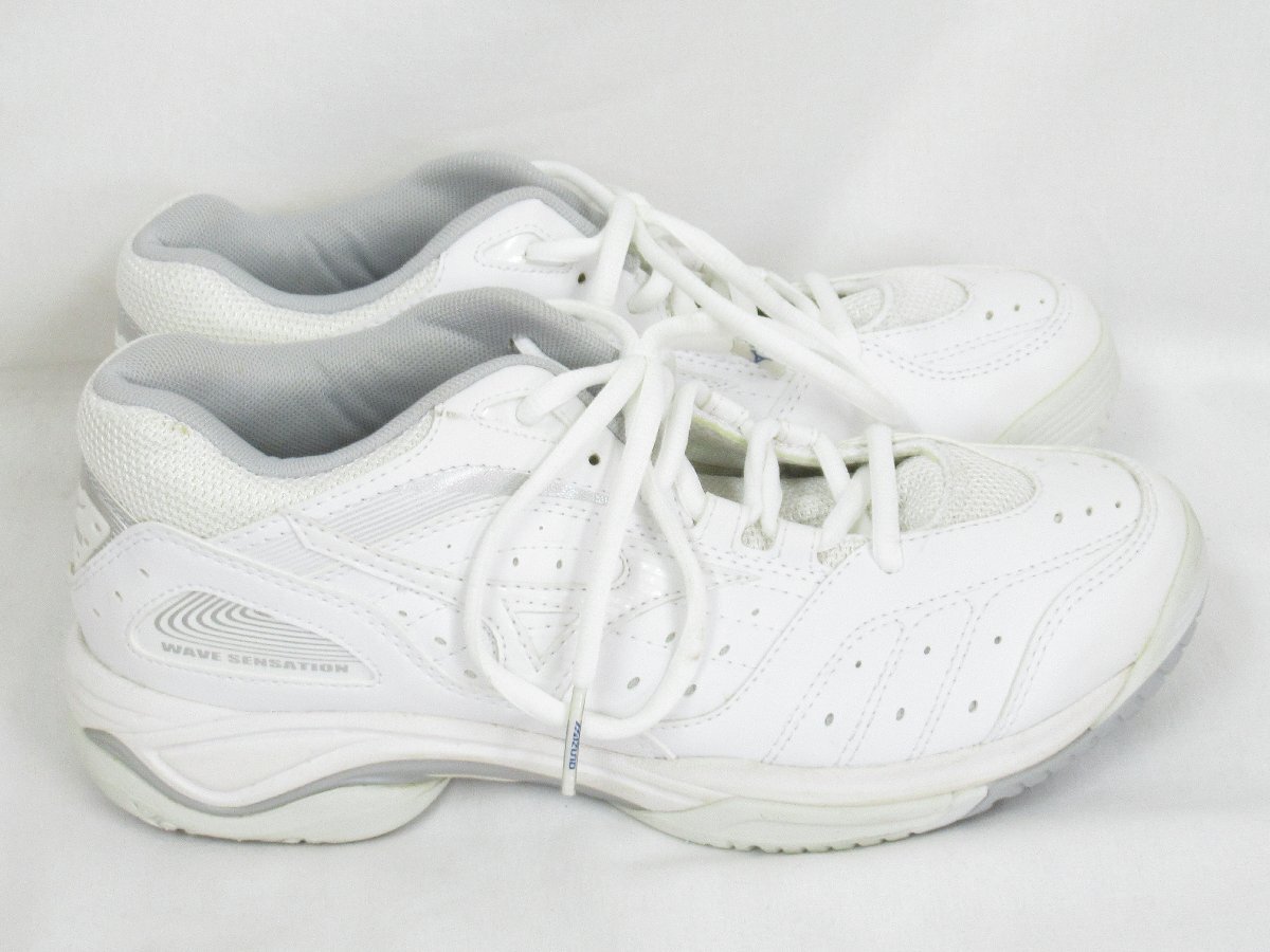 ○ 珍品 女子ボートレーサー 4456 鎌倉涼選手 サイン入り テニスシューズ スニーカー ウエーブセンセーション_画像6