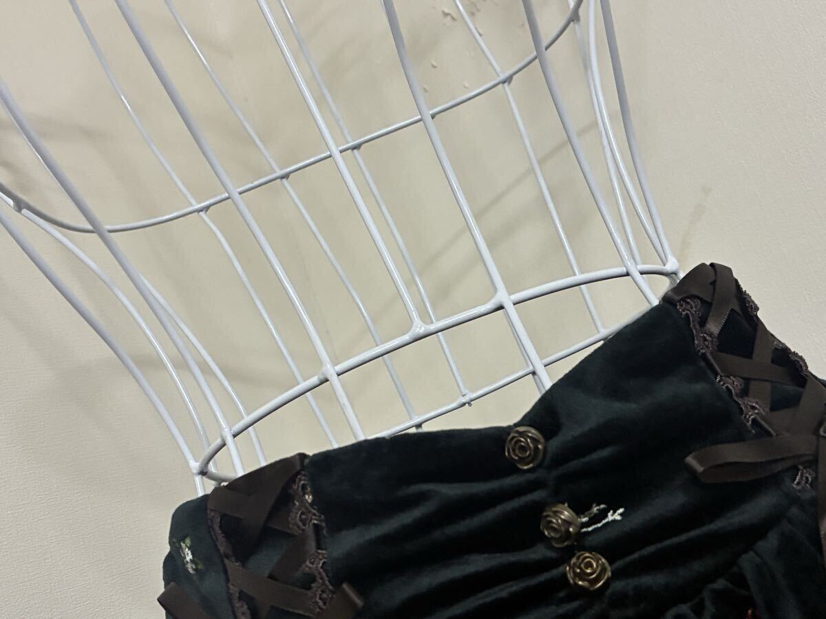 アクシーズファム☆レースアップリボン飾り花柄総刺繍ベロアミディスカート☆used _画像4