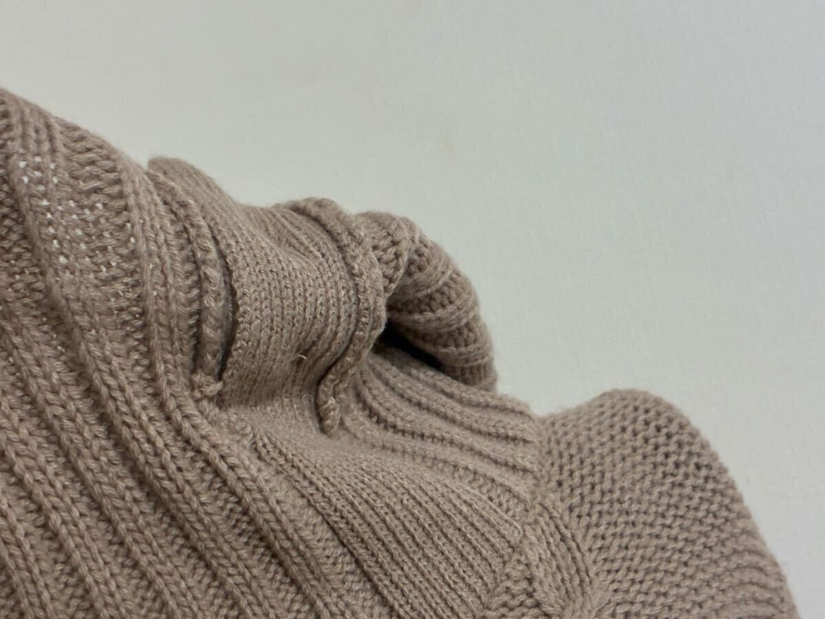 アクシーズファム☆お袖口指通しファー使いオフタートルニットプルオーバートップス、セーター☆used _画像3